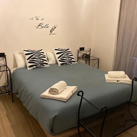 Apartamentos Mercado De Triana Sevilla Bagian luar foto