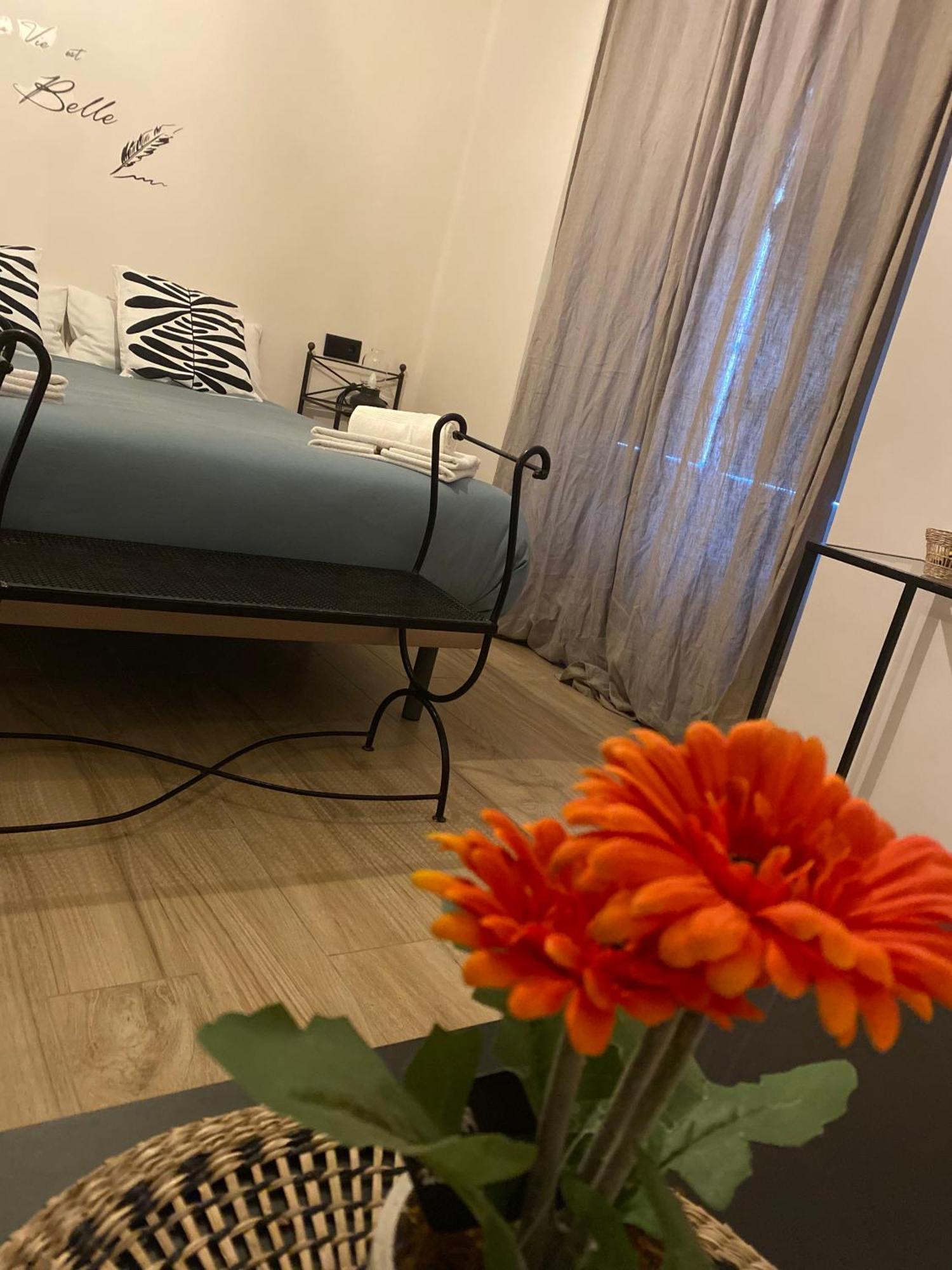 Apartamentos Mercado De Triana Sevilla Bagian luar foto