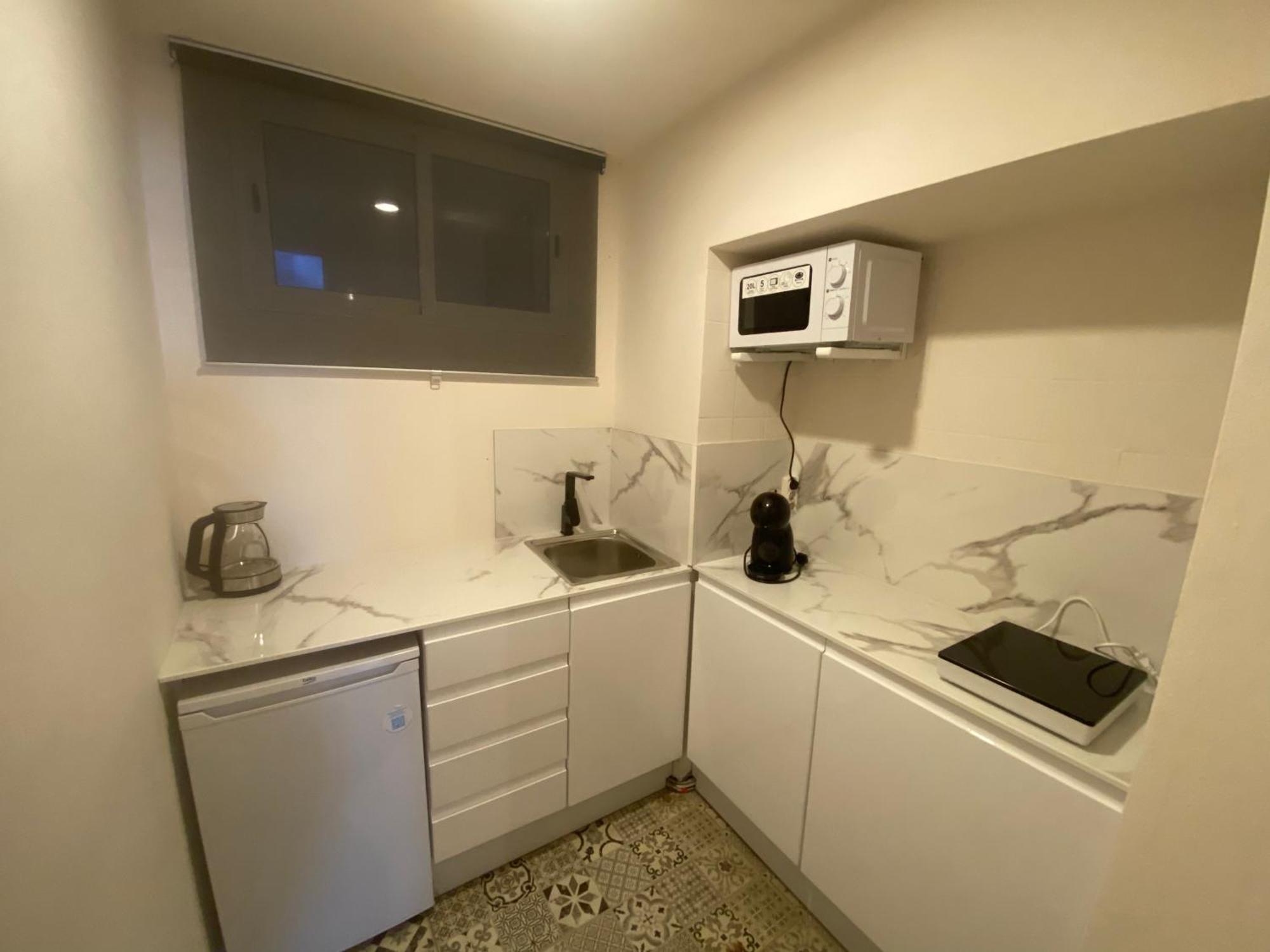 Apartamentos Mercado De Triana Sevilla Bagian luar foto