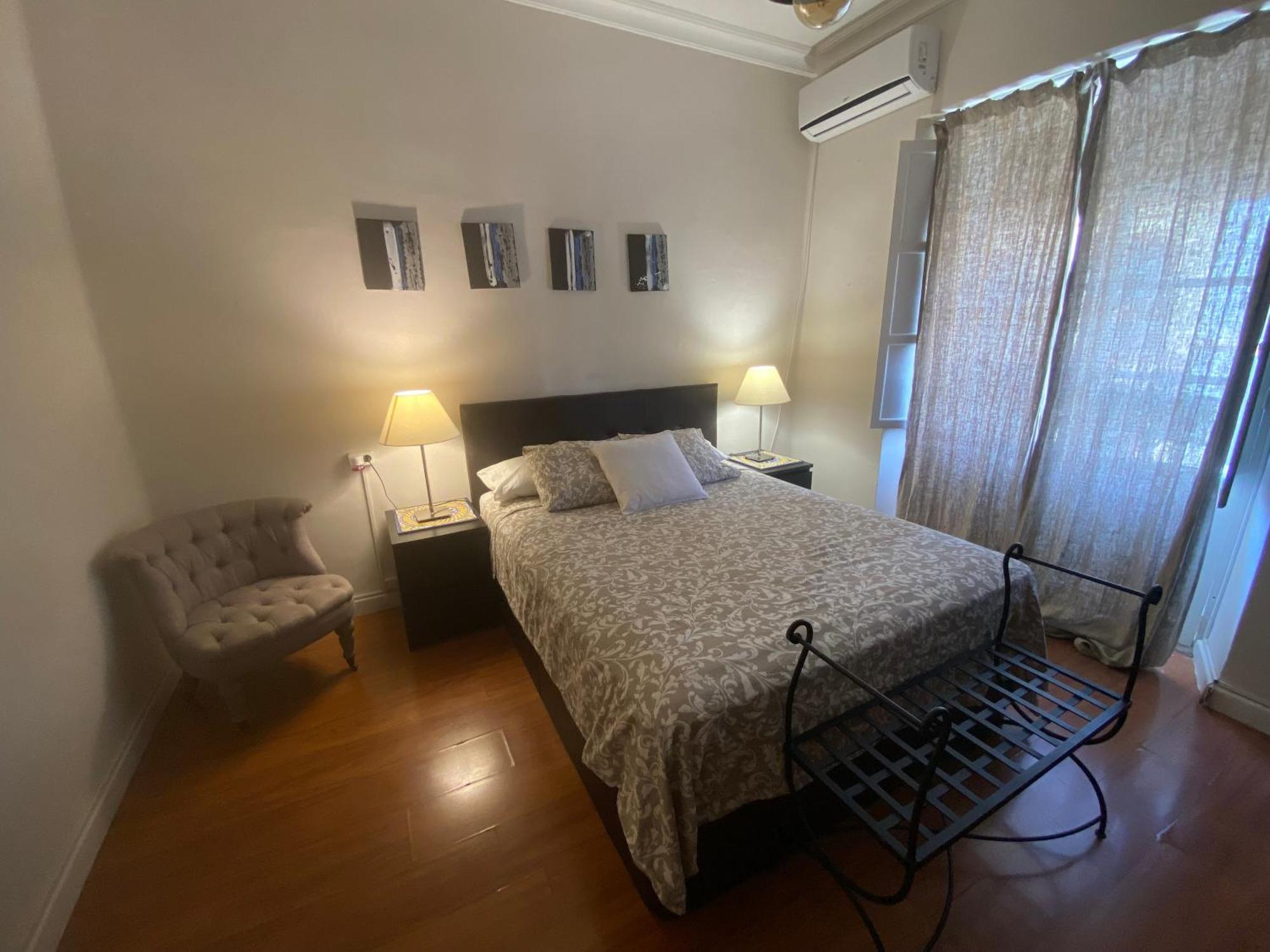 Apartamentos Mercado De Triana Sevilla Bagian luar foto