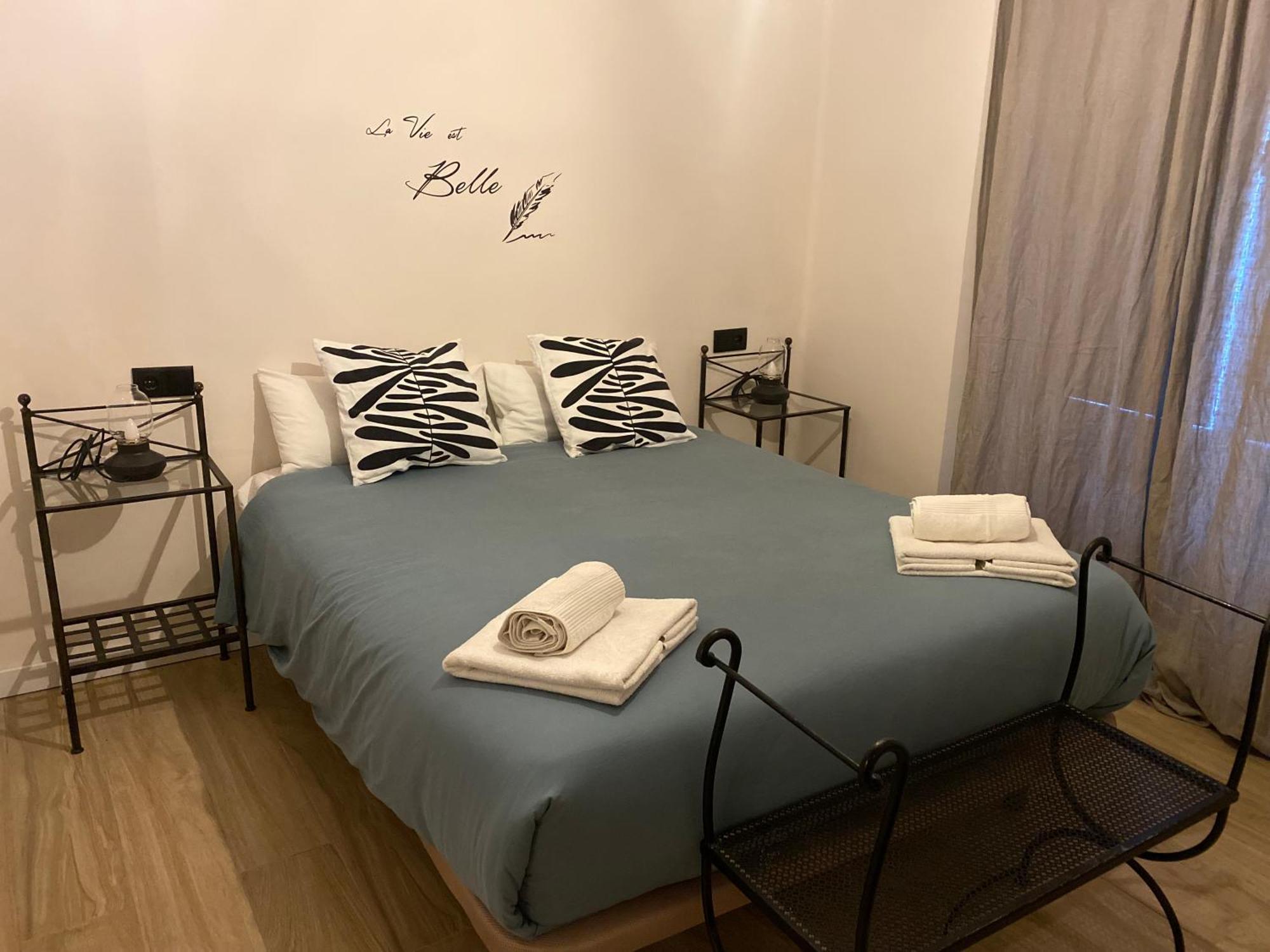 Apartamentos Mercado De Triana Sevilla Bagian luar foto